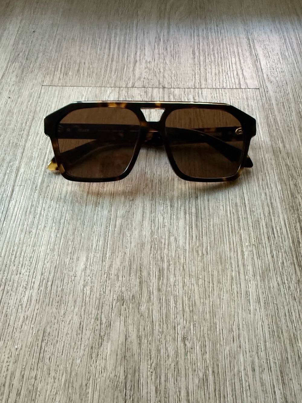 quay australia soundcheck dark tortoise brown vintage y2k aviator sunglasses NEW